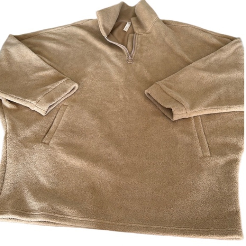 NAP fleece pullover